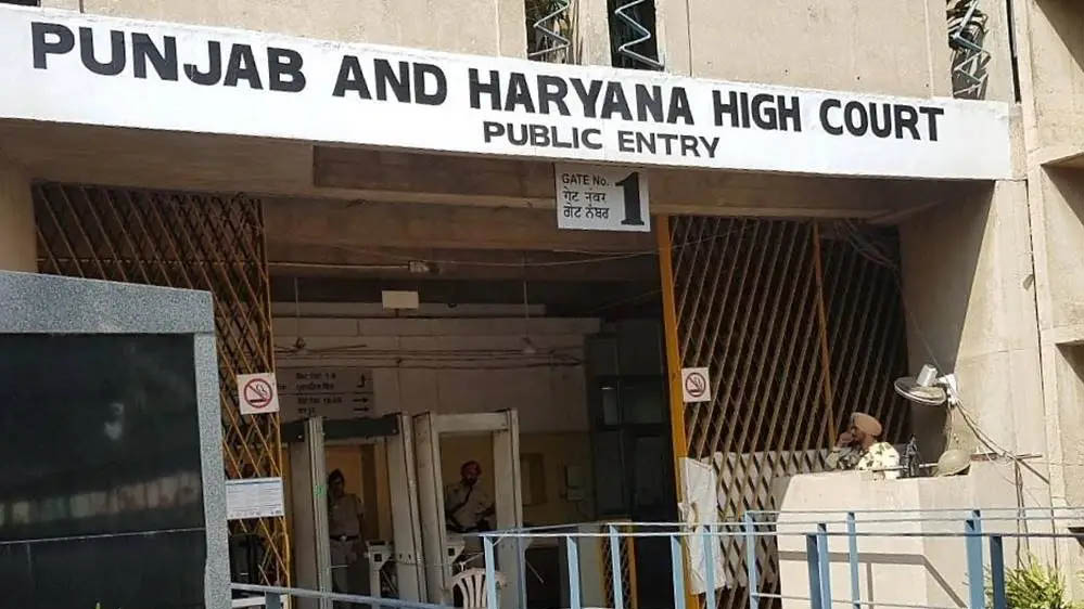 Punjab-Haryana High Court: LADC नीति पर वकीलों का विरोध तेज, आज हड़ताल से प्रभावित रहेगा कामकाज Punjab-Haryana High Court: LADC नीति पर वकीलों का विरोध तेज, आज हड़ताल से प्रभावित रहेगा कामकाज