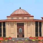 High Court का बड़ा आदेश! आवारा कुत्तों और मवेशियों के प्रबंधन पर सरकार रखे कड़ी निगरानी, मुख्य सचिव से रिपोर्ट मांगी