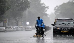 25 जुलाई Weather Update: 15 राज्यों में मूसलाधार बारिश की चेतावनी, पहाड़ी इलाकों के लिए हाई अलर्ट