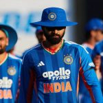 MS Dhoni की राह पर कप्तान श्रेयस अय्यर, जिम्बाब्वे सीरीज जीतते ही ट्रॉफी देकर जीता दिल