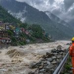 उत्तराखंड में बारिश बनी आफत, फ्लैश फ्लड की चेतावनी के बीच स्कूलों की छुट्टी; प्रशासन हाई अलर्ट पर