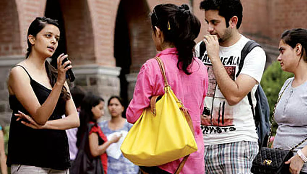 दिल्ली के St. Stephen’s College का नया ड्रेस विवाद, शॉर्ट्स बैन पर छात्रों का विरोध