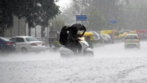 मध्य प्रदेश में मानसून का कहर, शुक्रवार-शनिवार को भारी बारिश का रेड अलर्ट; जानें प्रभावित जिले मध्य प्रदेश में मानसून का कहर, शुक्रवार-शनिवार को भारी बारिश का रेड अलर्ट; जानें प्रभावित जिले