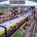भोपाल रेलवे स्टेशन के यार्ड का होगा आधुनिकीकरण, रेल संचालन में आएगी रफ्तार; यात्रियों को मिलेगी बड़ी राहत भोपाल रेलवे स्टेशन के यार्ड का होगा आधुनिकीकरण, रेल संचालन में आएगी रफ्तार; यात्रियों को मिलेगी बड़ी राहत