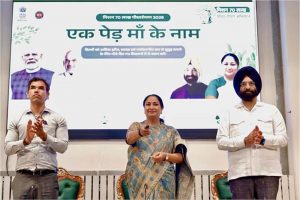 सीएम रेखा गुप्ता ने शुरू किया ‘एक पेड़ मां के नाम’ अभियान, रिज वन पुनरुद्धार को मिलेगा बल