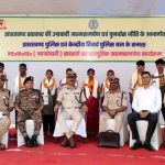 पुलिस अभियान का असर, झारखंड में 16 माओवादी छोड़ेंगे हथियार