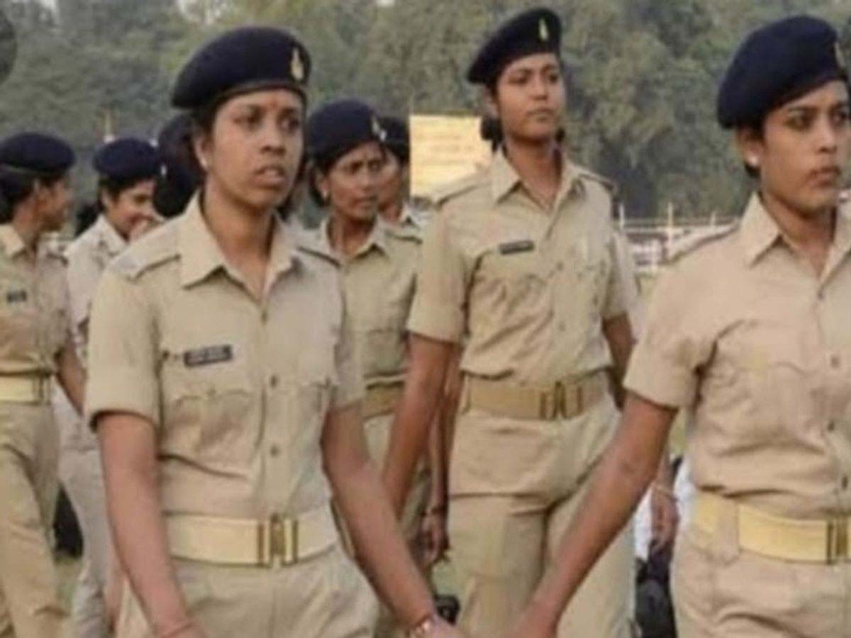 स्कूल-कॉलेज से बाजार तक निगरानी, बिहार में मनचलों पर पुलिस का शिकंजा स्कूल-कॉलेज से बाजार तक निगरानी, बिहार में मनचलों पर पुलिस का शिकंजा