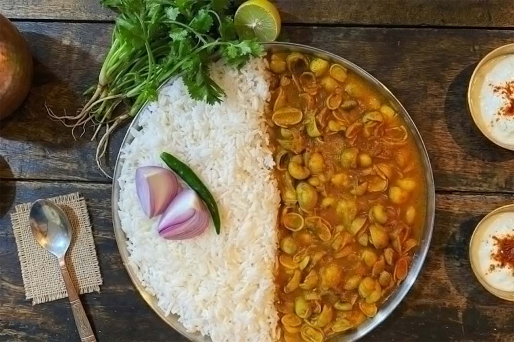 झारखंड का मानसूनी खजाना रुगड़ा: जंगलों से निकलने वाला स्वादिष्ट जंगली मशरूम झारखंड का मानसूनी खजाना रुगड़ा: जंगलों से निकलने वाला स्वादिष्ट जंगली मशरूम