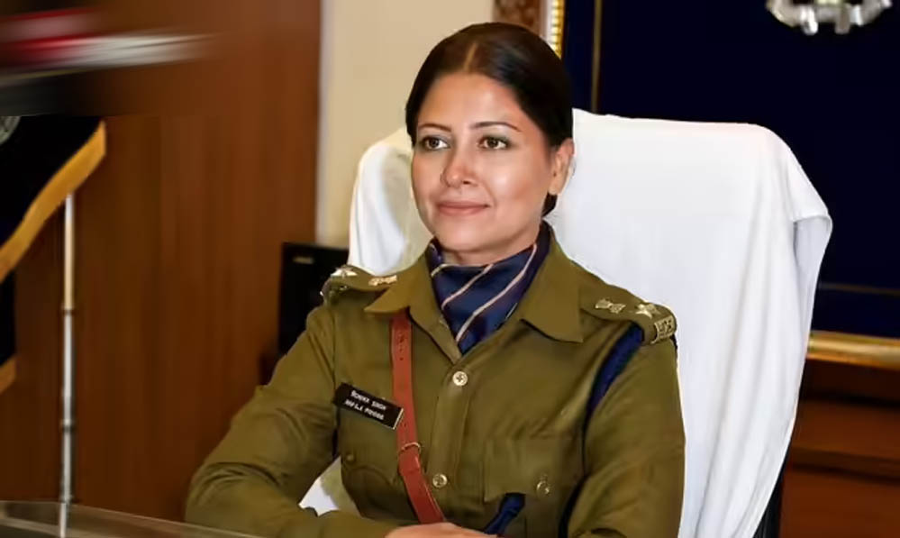 फिल्मों में अभिनय कर चुकीं IPS सिमाला प्रसाद को मिली बड़ी जिम्मेदारी, निमाड़ रेंज की नई DIG बनीं फिल्मों में अभिनय कर चुकीं IPS सिमाला प्रसाद को मिली बड़ी जिम्मेदारी, निमाड़ रेंज की नई DIG बनीं