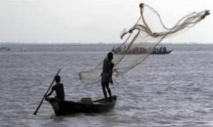 सोनभद्र प्रशासन का बड़ा फैसला, नदियों-तालाबों में 31 अगस्त तक Fishing Ban लागू