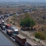 Agra-Mumbai Highway पर लंबा जाम, भैरूघाट के अजनार ब्रिज की मरम्मत बनी यात्रियों की परेशानी