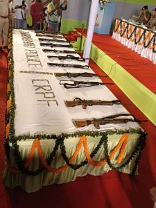 DGP के सामने सरेंडर करेंगे 16 माओवादी, 39 लाख के इनामी भी शामिल