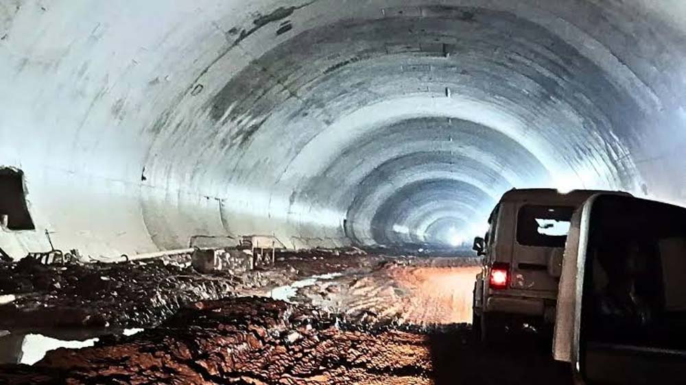 अरावली में बनी अत्याधुनिक टनल, सुरक्षित और तेज होगी यात्रियों की राह अरावली में बनी अत्याधुनिक टनल, सुरक्षित और तेज होगी यात्रियों की राह