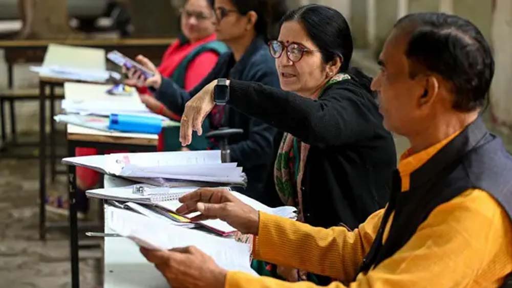 पुरानी मतदाता सूची से मैपिंग न होने से मतदाताओं की बढ़ी परेशानी