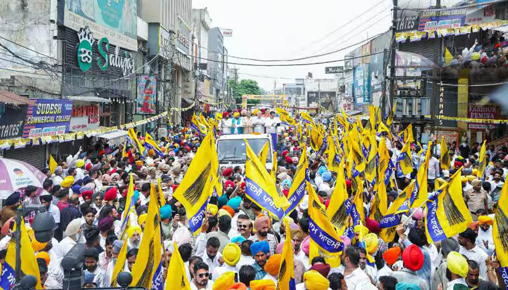 पंजाब नगर निकाय चुनाव में AAP का दबदबा, 95 में 56 वार्डों पर जीत, विपक्ष को बड़ा झटका