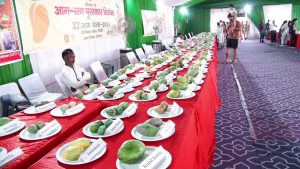 यादविंद्रा गार्डन में 33वां आम मेला शुरू, पांच राज्यों के किसानों ने सजाई आमों की अनोखी दुनिया यादविंद्रा गार्डन में 33वां आम मेला शुरू, पांच राज्यों के किसानों ने सजाई आमों की अनोखी दुनिया