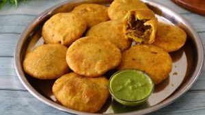 बरसात में बनाएं कुरकुरी सूजी-पनीर कचौड़ी, स्वाद होगा लाजवाब बरसात में बनाएं कुरकुरी सूजी-पनीर कचौड़ी, स्वाद होगा लाजवाब