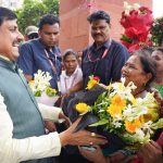 10 साल बाद मिला प्रमोशन! CM डॉ. मोहन यादव के फैसले से गदगद कर्मचारी, ढोल-नगाड़ों से किया स्वागत