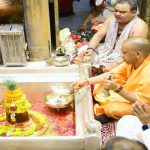 सीएम योगी ने चौकाघाट स्थित विद्युत सब स्टेशन का किया स्थलीय निरीक्षण 