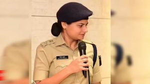 कुर्सी संभालते ही एक्शन में नई SP प्रियंका शुक्ला, महिलाओं-बच्चों की सुरक्षा को लेकर किया बड़ा ऐलान