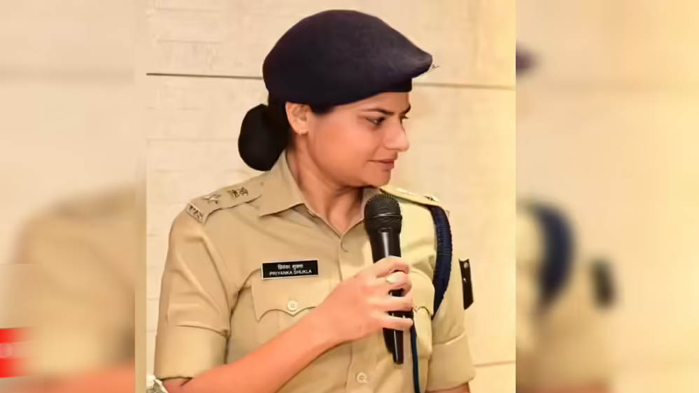 कुर्सी संभालते ही एक्शन में नई SP प्रियंका शुक्ला, महिलाओं-बच्चों की सुरक्षा को लेकर किया बड़ा ऐलान