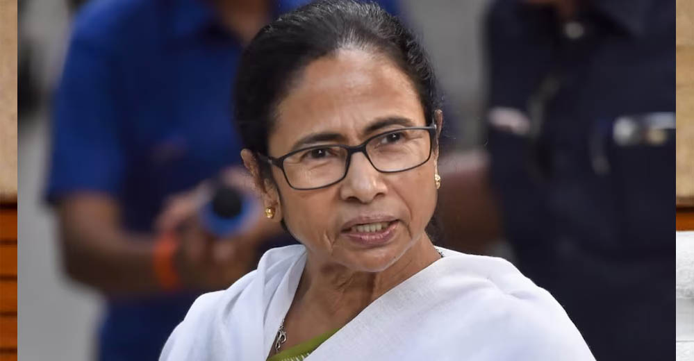 ममता बनर्जी की मुश्किलें बढ़ीं? नेता प्रतिपक्ष से बैंक खाते तक TMC में नियंत्रण को लेकर नया विवाद ममता बनर्जी की मुश्किलें बढ़ीं? नेता प्रतिपक्ष से बैंक खाते तक TMC में नियंत्रण को लेकर नया विवाद