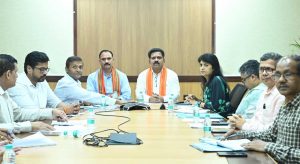 स्वास्थ्य मंत्री श्याम बिहारी जायसवाल ने मेडलीपार द्वारा जांच प्रकिया को त्वरित करने दिए निर्देश स्वास्थ्य मंत्री श्याम बिहारी जायसवाल ने मेडलीपार द्वारा जांच प्रकिया को त्वरित करने दिए निर्देश