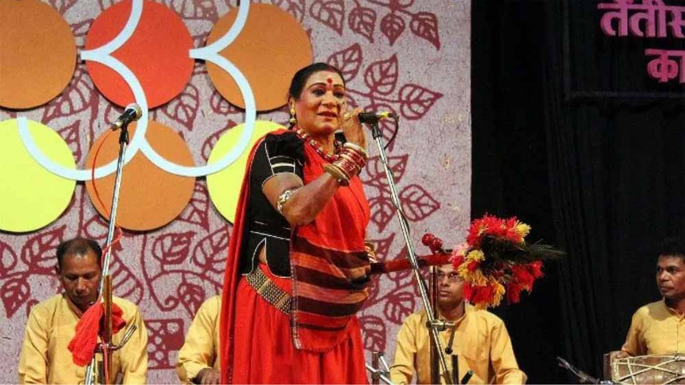 तीजन बाई की सफलता की कहानी, पुरुष प्रधान मंच पर कपालिक शैली से रचा इतिहास तीजन बाई की सफलता की कहानी, पुरुष प्रधान मंच पर कपालिक शैली से रचा इतिहास