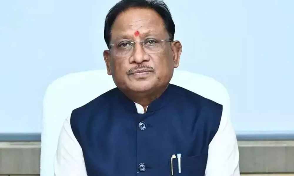छत्तीसगढ़ के दूरस्थ वनांचल में शिक्षा की नई मिसाल, जिला प्रशासन ने पंडो बच्चों के लिए गांव में खोली पढ़ाई की राह