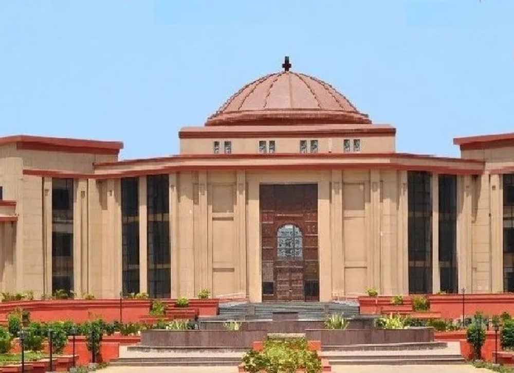 क्रमोन्नति वेतनमान विवाद में शिक्षकों को झटका, छत्तीसगढ़ हाईकोर्ट ने याचिकाएं कीं खारिज