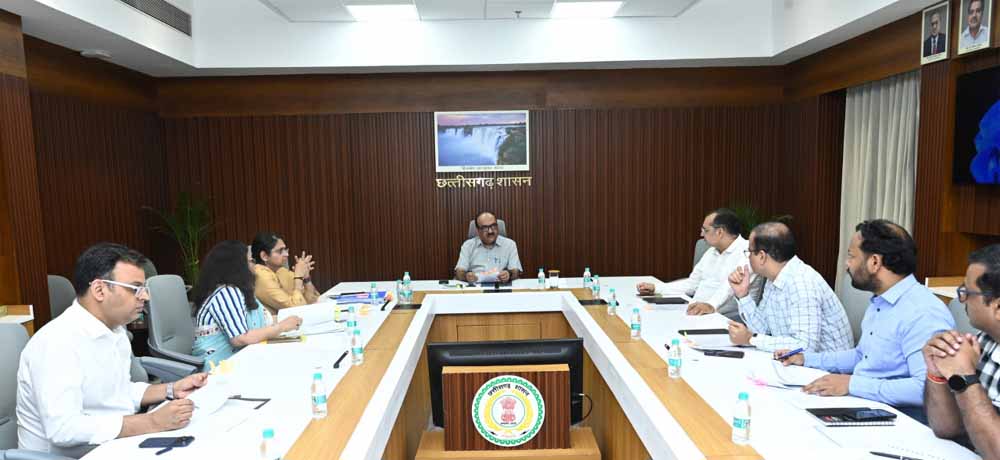 छत्तीसगढ़ में PM Awas Yojana 2.0 की समीक्षा, मुख्य सचिव ने पात्र आवासहीनों को लाभ दिलाने के दिए निर्देश छत्तीसगढ़ में PM Awas Yojana 2.0 की समीक्षा, मुख्य सचिव ने पात्र आवासहीनों को लाभ दिलाने के दिए निर्देश
