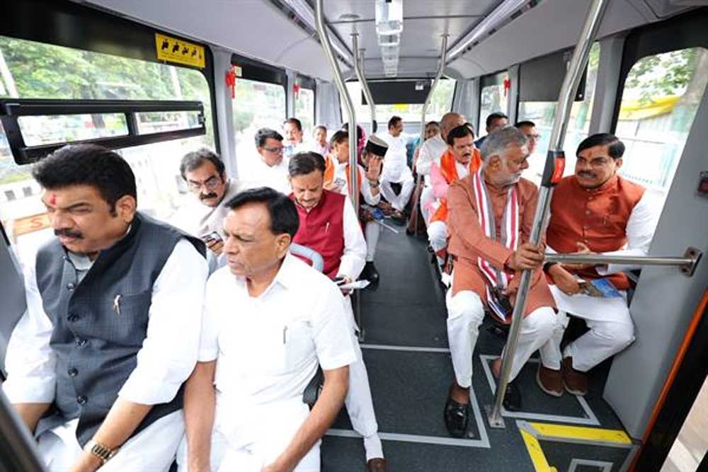 ईधन और शासकीय संसाधनों के मितव्ययी उपयोग का दिया संदेश ईधन और शासकीय संसाधनों के मितव्ययी उपयोग का दिया संदेश