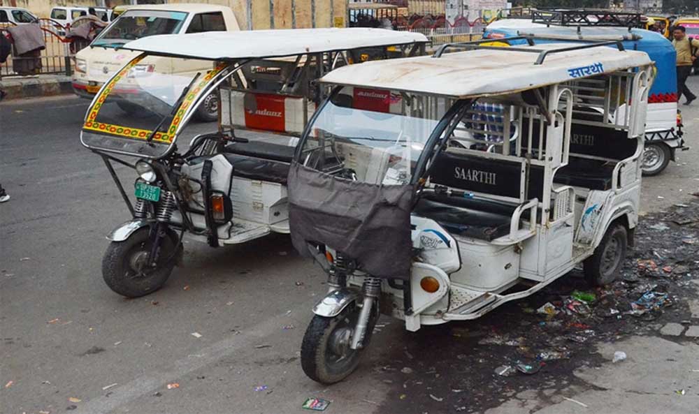 सिरफिरों की हरकत से ई-रिक्शा हो रहे हैक, पुलिस भी जांच में जुटी सिरफिरों की हरकत से ई-रिक्शा हो रहे हैक, पुलिस भी जांच में जुटी