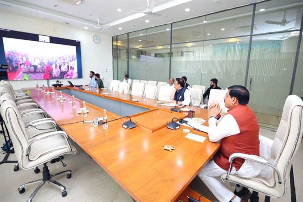 प्रशासन पूरी तैयारी के साथ किसानों की सहायता के लिए तत्पर रहे प्रशासन पूरी तैयारी के साथ किसानों की सहायता के लिए तत्पर रहे