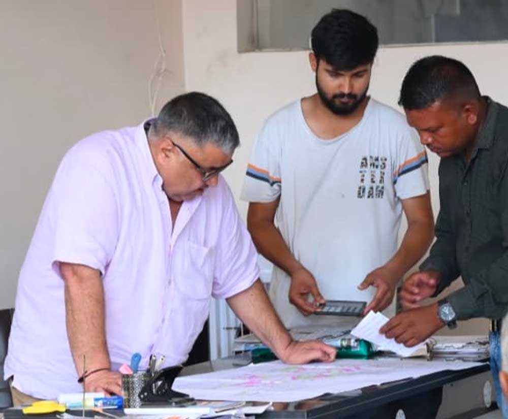 ग्राम पंचायत परसोंडी, लखनपुर में ग्रामीणों से आत्मीय संवाद, जनसेवा और विकास के संकल्प को दोहराया