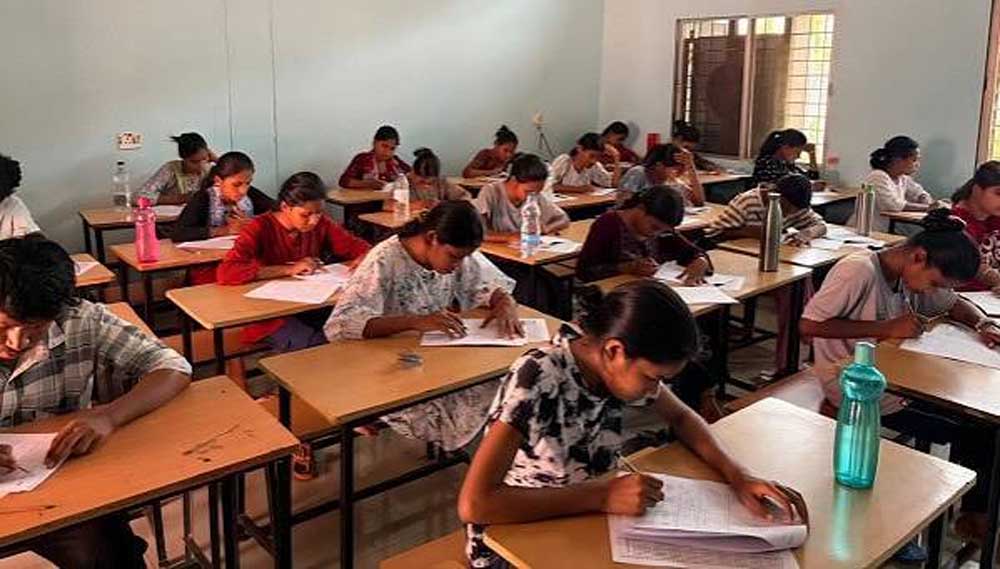 ‘क्षितिज’ कोचिंग के 32 विद्यार्थियों ने NEET-UG 2026 में किया शानदार प्रदर्शन ‘क्षितिज’ कोचिंग के 32 विद्यार्थियों ने NEET-UG 2026 में किया शानदार प्रदर्शन