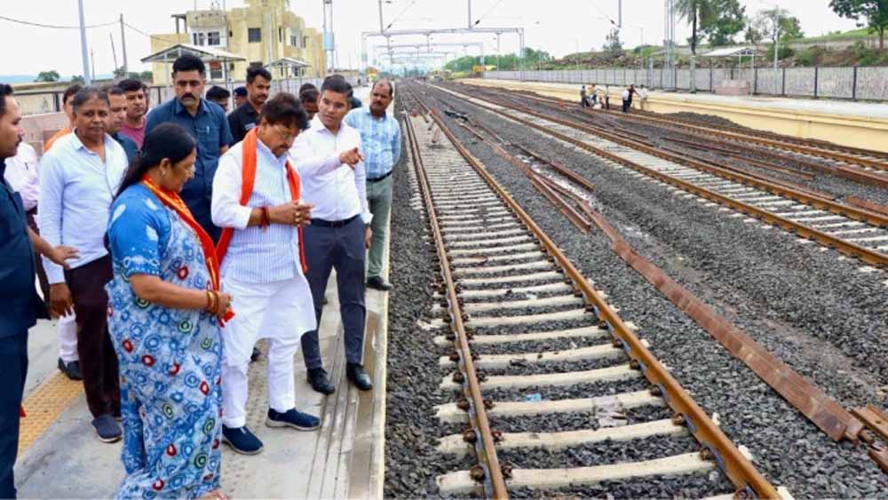 धार में बोले कैलाश विजयवर्गीय- छोटे आंदोलनों से देश नहीं रुकता, विकास की रफ्तार जारी रहेगी
