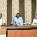 कार्यपालन अभियंताओं, जेल अधीक्षकों और ठेकेदारों को बेहतर समन्वय बनाकर कार्यों में तेजी लाने के दिए निर्देश