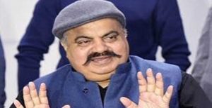 अतीक के गुर्गों की धमकियां भी नहीं डिगा सकीं, संघर्षों से भरी है अतीक के गुर्गों की धमकियां भी नहीं डिगा सकीं, संघर्षों से भरी है