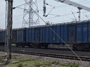 रेलवे ट्रैक के पास संदिग्ध CCTV कैमरा मिलने से अलर्ट, अमृतसर में RPF जांच में जुटी रेलवे ट्रैक के पास संदिग्ध CCTV कैमरा मिलने से अलर्ट, अमृतसर में RPF जांच में जुटी
