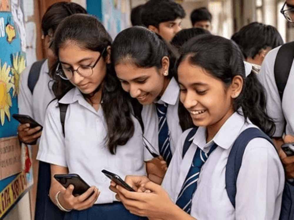 पंजाब में बोर्ड परीक्षार्थियों के लिए अहम फैसला, बर्थ सर्टिफिकेट पर मिली राहत, नई हिदायतें लागू पंजाब में बोर्ड परीक्षार्थियों के लिए अहम फैसला, बर्थ सर्टिफिकेट पर मिली राहत, नई हिदायतें लागू
