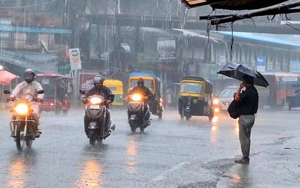 पंजाब में अगले 4 दिन भारी बारिश के आसार, 15 जिलों में मौसम विभाग का अलर्ट पंजाब में अगले 4 दिन भारी बारिश के आसार, 15 जिलों में मौसम विभाग का अलर्ट