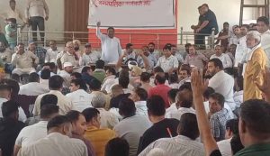 Barnala Protest: सफाई कर्मचारियों के विरोध का असर, शहर में जगह-जगह कूड़े के ढेर और उफनाए सीवरेज Barnala Protest: सफाई कर्मचारियों के विरोध का असर, शहर में जगह-जगह कूड़े के ढेर और उफनाए सीवरेज