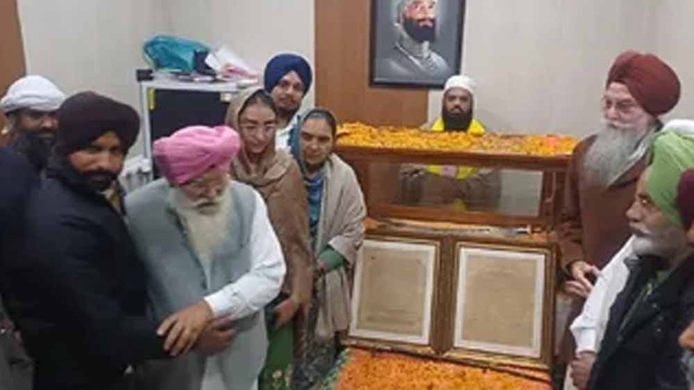 विदेशी धरती पर जत्थेदार की अपील, सिख समुदाय से सांस्कृतिक विरासत और पंजाबी भाषा को संजोने का आग्रह विदेशी धरती पर जत्थेदार की अपील, सिख समुदाय से सांस्कृतिक विरासत और पंजाबी भाषा को संजोने का आग्रह