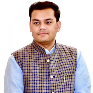 ‘पहले अपने शासनकाल का हिसाब दें अखिलेश’, संदीप सिंह ने नकल कानून, पेपर लीक और शिक्षा बजट पर घेरा