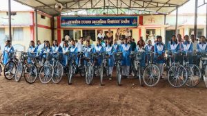 सरस्वती साइकिल योजना से बेटियों के सपनों को मिले पंख सरस्वती साइकिल योजना से बेटियों के सपनों को मिले पंख
