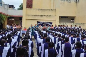 स्मार्ट क्लास रूम, प्रयोगात्मक शिक्षण व्यवस्था और आधुनिक शिक्षण संसाधनों के बारे में प्राप्त की जानकारी