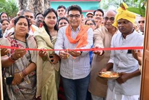 ​राजस्व मंत्री ने ग्राम झोंका को दी विकास कार्यों की सौगात, 27 लाख रुपए से अधिक की नई घोषणाएं