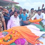 शिक्षा मंत्री ने दी पद्मविभूषण डॉ. तीजन बाई को भावभीनी श्रद्धांजलि, उनकी अंतिम संस्कार में रहे शामिल