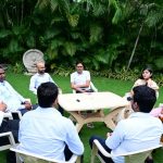 रायपुर में हुई आत्मीय भेंट, वित्त मंत्री ने दी बधाई और उज्ज्वल भविष्य के लिए शुभकामनाएं रायपुर में हुई आत्मीय भेंट, वित्त मंत्री ने दी बधाई और उज्ज्वल भविष्य के लिए शुभकामनाएं